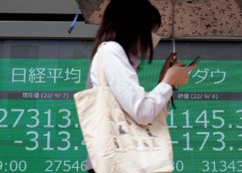 Asia shares rise as Wall Street on track to end loss streak
