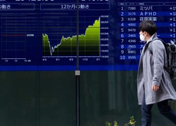 Asian stock markets mixed ahead of latest US jobs reading