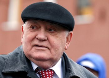 Russia to bury Gorbachev, the darling of the West, with a shrug