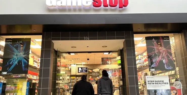 GameStop reports wider loss, announces partnership with crypto exchange FTX
