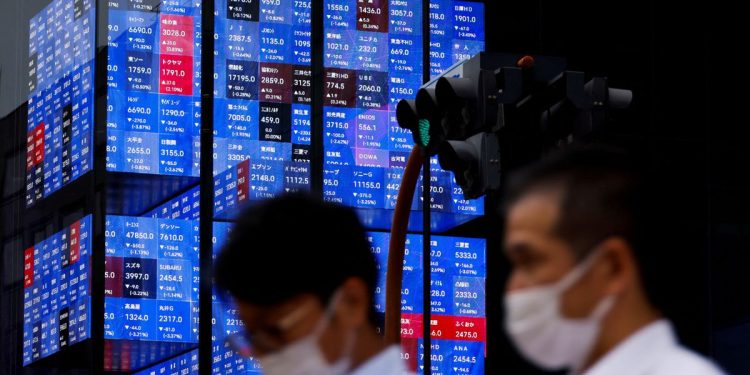 Asian stocks rise on China stimulus, upcoming rate action