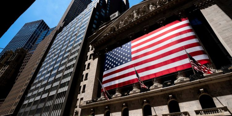 Asian shares decline ahead of Fed decision on interest rates