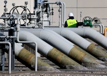 Russia’s Gazprom keeps gas pipeline to Germany switched off