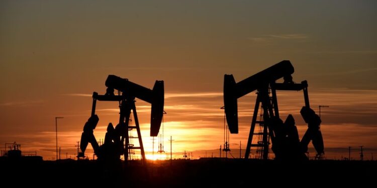 Oil prices start session mixed on uncertain demand, supply concerns