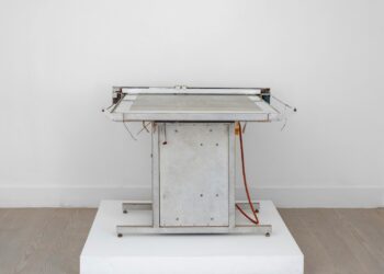 A new retrospective of computer art forefather Harold Cohen showcases the beginnings of automated art