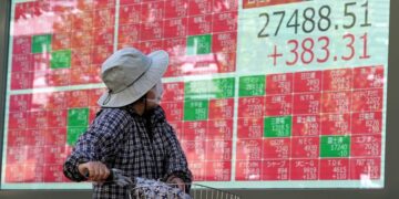 Asian markets higher ahead of Fed rates decision