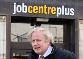 UK: Boris is cutting short his holiday, there are rumours of a comeback!