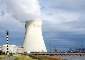 Poland chooses the US to build its first nuclear power plant