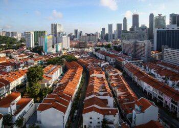 Singapore seeks to reduce risks for retail crypto investors with restrictive rules