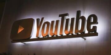 Alphabet misses on earnings as YouTube shrinks