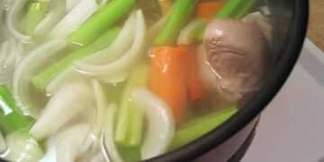 How to use spent bones to make a second stock