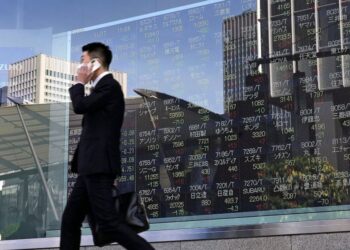 Asian stocks mixed after Wall Street falls on rate hike worries