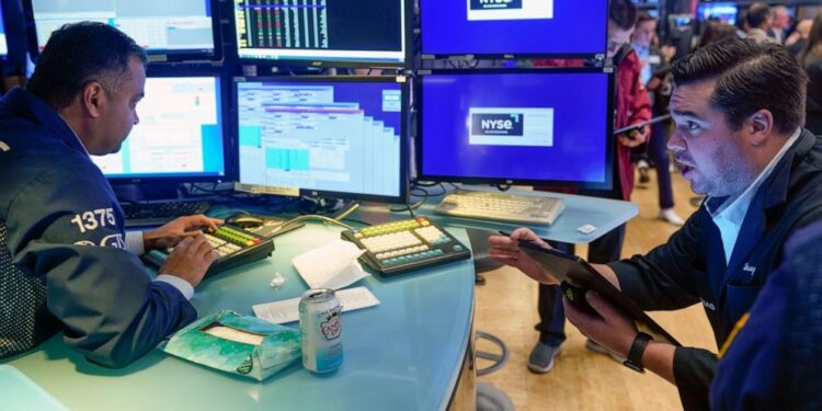 Asia stocks fall after Fed says more US rate hikes likely