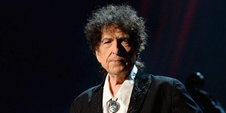 Bob Dylan’s love letters sell for $670,000