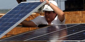 Bali – Rich nations, banks pledge $20bn for Indonesia’s coal-to-clean switch