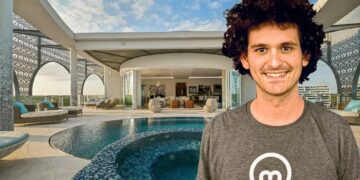 Sex, polyamory, penthouses and plenty of loans