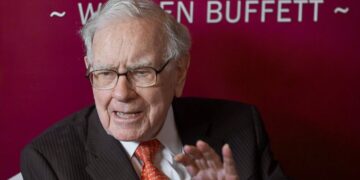 Buffett donates over $750 million to his family’s charities