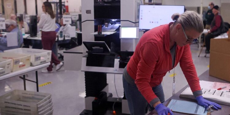 Republicans close in on U.S. House majority, Senate still up for grabs