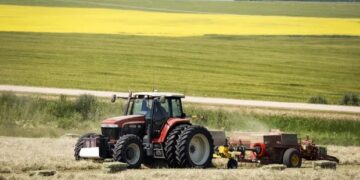 Big agriculture warns farming must change or risk ‘destroying the planet’