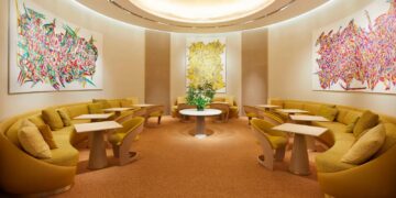 Louis Vuitton to open its first café