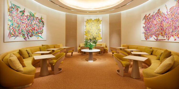 Louis Vuitton to open its first café