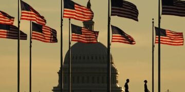 Democrats see glimmers of hope but Republicans favoured gaining control of the House