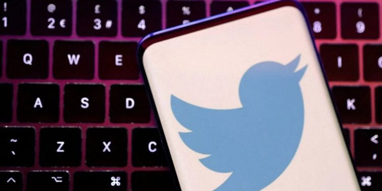 Twitter to relaunch Twitter Blue at a higher price for Apple users