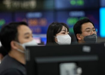 Asian shares extend losses after Wall Street decline