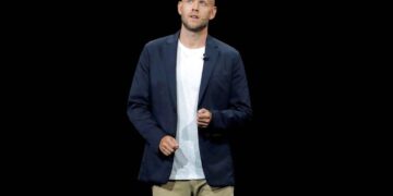 Spotify CEO renews attack on Apple after Musk’s salvo
