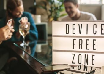 How to enjoy a digital detox over Christmas