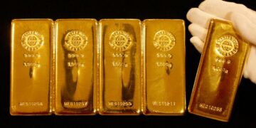 HSBC will have to share custody with JPMorgan of $52 bln in gold bars