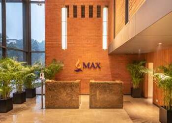 Tip: Buy Max Financial Services, target price Rs 930 (India)