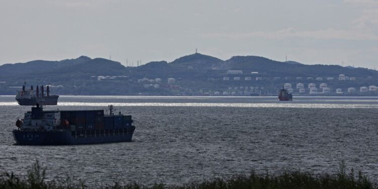 Oil climbs on supply disruptions, China optimism