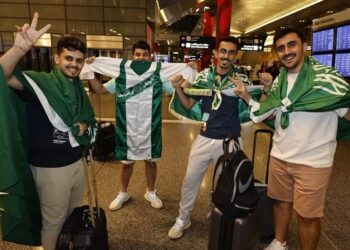 World Cup: Shuttle flights cast doubts on a carbon-neutral pledge