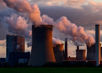 EU strikes key agreement to overhaul carbon market