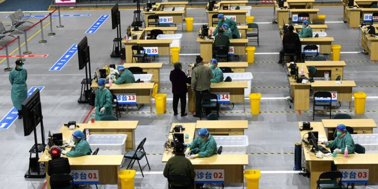 Chinese hospitals, funeral homes ‘extremely busy’ as COVID spreads unchecked