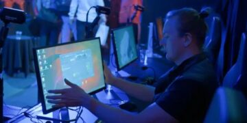The reporter installs hidden keyboard cheats – on the competition’s computer