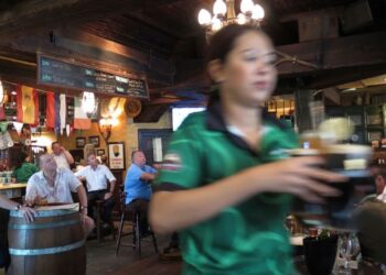 Dubai ends 30% tax on alcohol sales, fee for liquor licenses