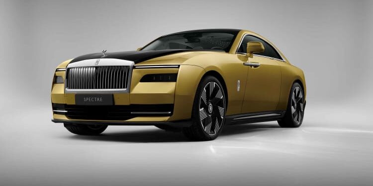 Rolls-Royce sees record sales in 2022, with no slowdown in spending by the wealthy