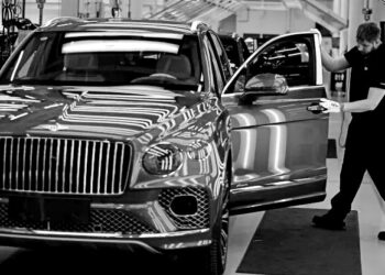 Bentley to end production of ultra-performance 12-cylinder engine as it transitions to EVs