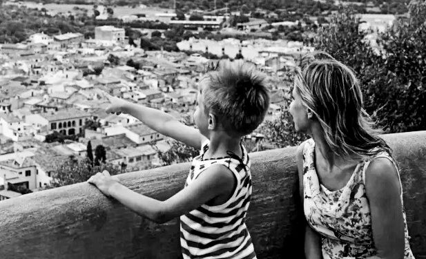 ‘Digital nomads’ can now live in Spain with their families — if they earn enough