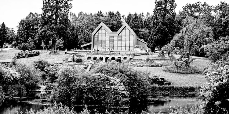 Hotel: The Tawny, Stoke-On-Trent In Staffordshire