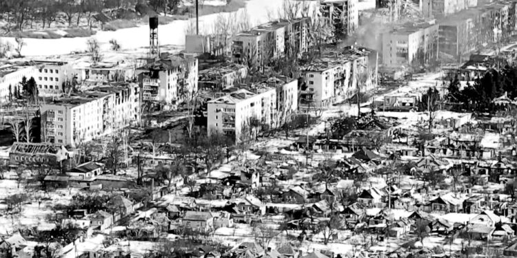 Ukraine leader pledges to push for victory on war anniversary