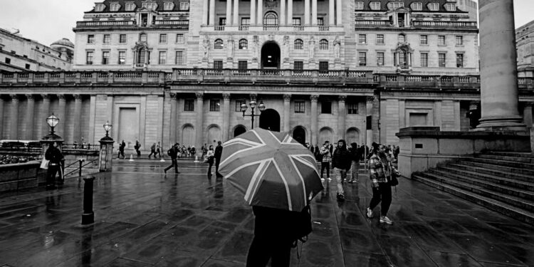 Asian shares mostly sink on jitters after US bank failure