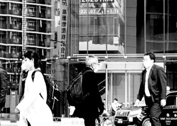 Asian stocks gain after Wall Street has best day in 6 weeks