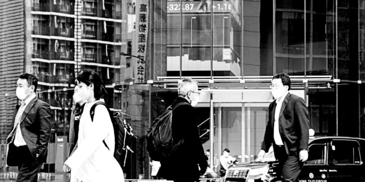 Asian stocks gain after Wall Street has best day in 6 weeks