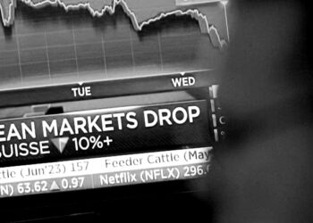 Asian stocks fall after Wall Street sinks on new bank fears