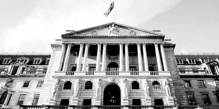 Britain’s biggest banks under pressure to pass on higher interest rates to savers