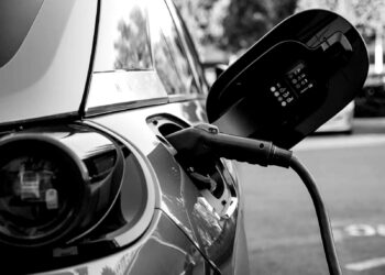 World Economic Forum: 1 in 7 cars sold globally now is electric