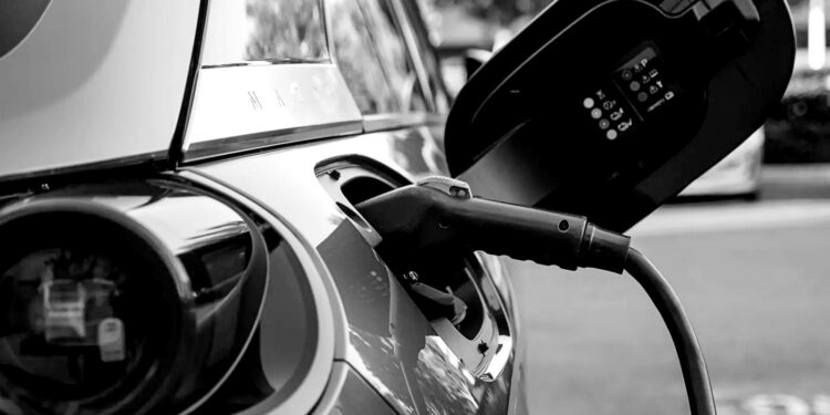 World Economic Forum: 1 in 7 cars sold globally now is electric